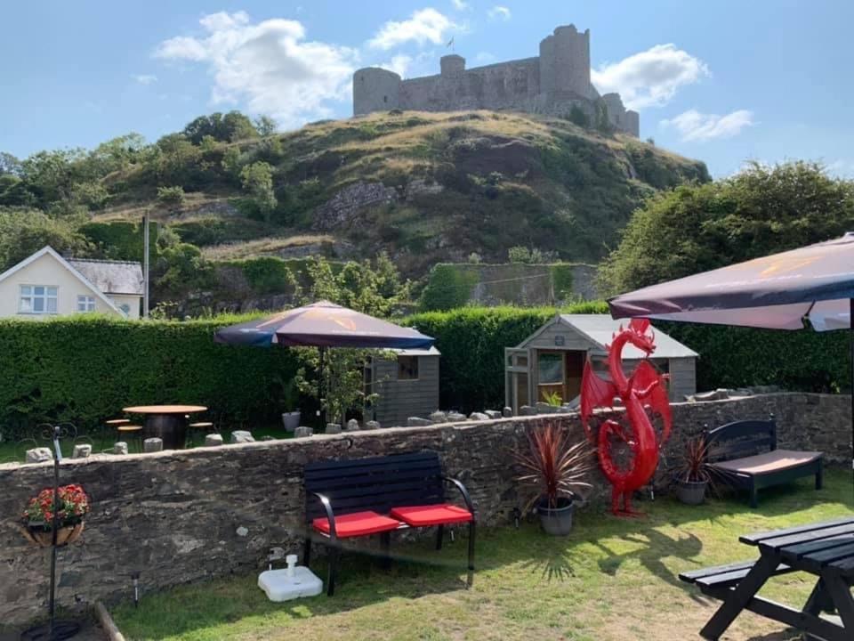 The Queens Hotel Harlech Exterior foto