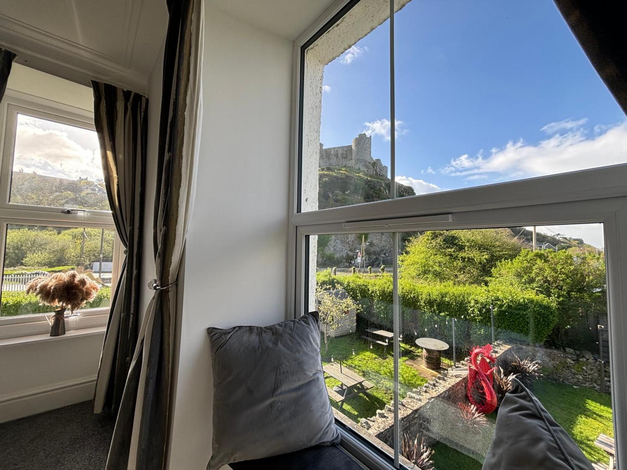 The Queens Hotel Harlech Exterior foto
